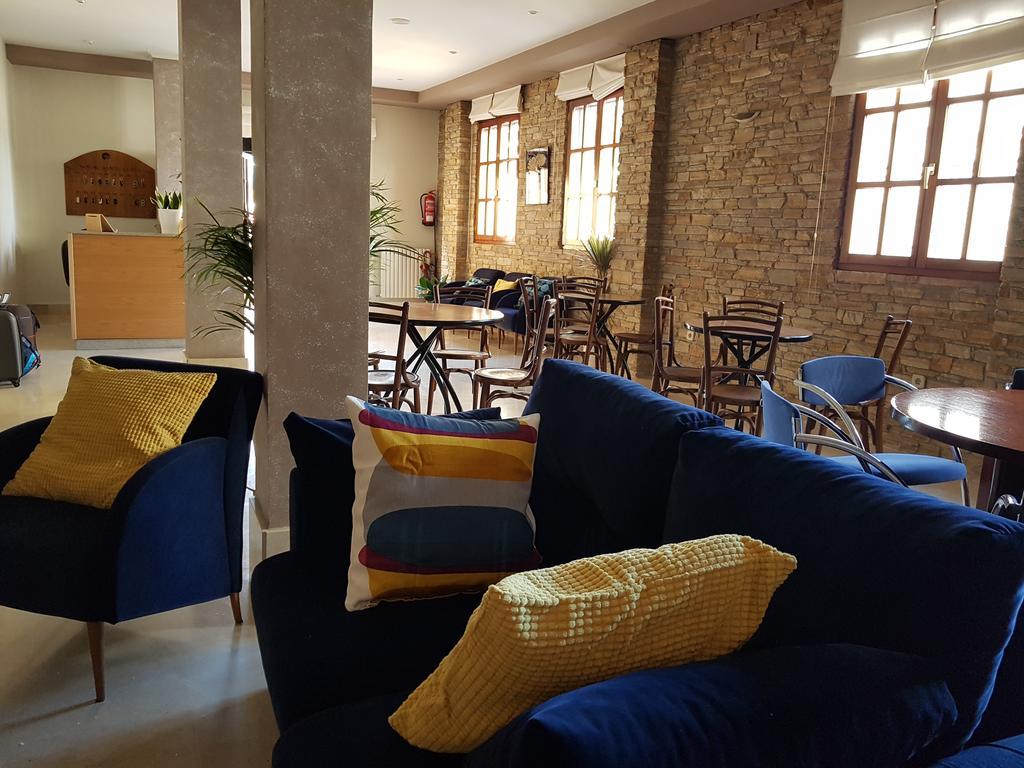 Hostal Santa Maria Cacabelos  Dış mekan fotoğraf